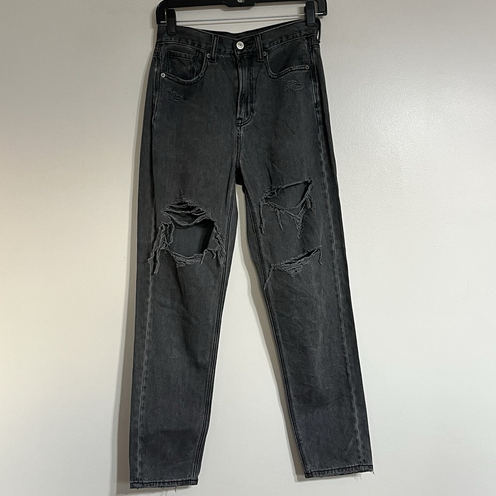 American Eagle High Rise Black Mom Jeans Women's Size 2‎ Distressed